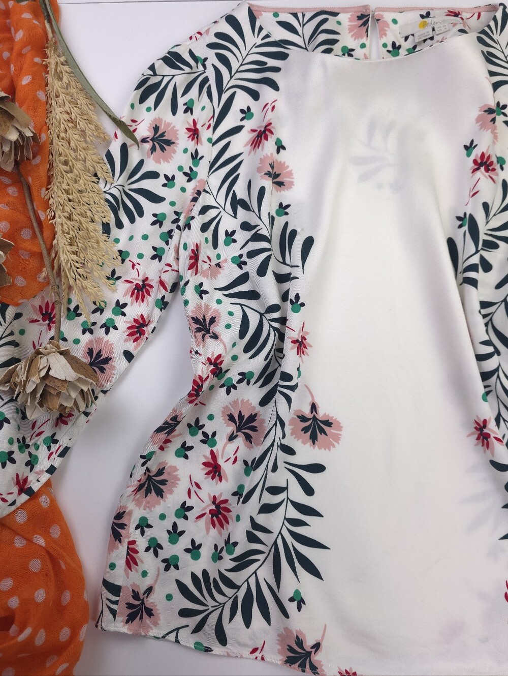 Boden White Floral Blouse Sz 6 - Picture 6 of 10